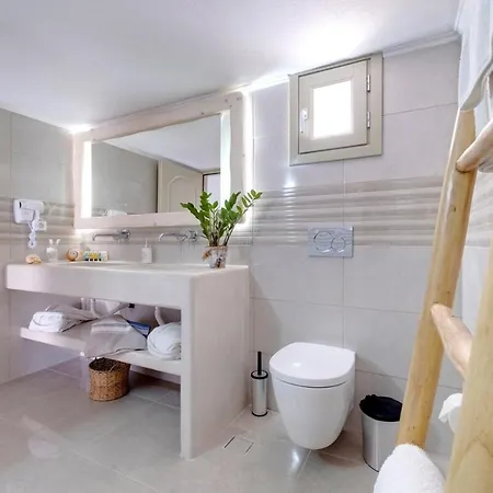 Perla, Luxury With Private Jacuzzi * Perissa (Santorini)