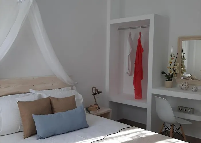 Perla, Luxury With Private Jacuzzi * Perissa (Santorini)