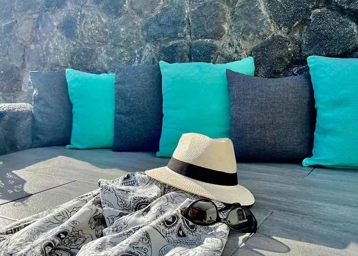 Perla, Luxury With Private Jacuzzi Lägenhet Perissa (Santorini)