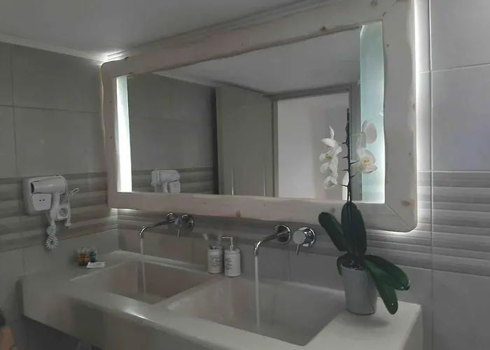 Perla, Luxury With Private Jacuzzi 페리사