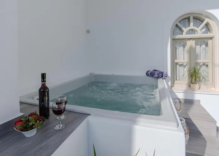 Perla, Luxury With Private Jacuzzi アパート ペリッサ